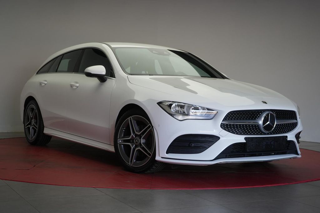 Mercedes-Benz CLA 200 Shooting Brake