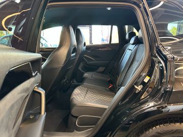 Volkswagen Tiguan *R-LINE*MASSAGE*LKHZ*ACC*CARPLAY*LED