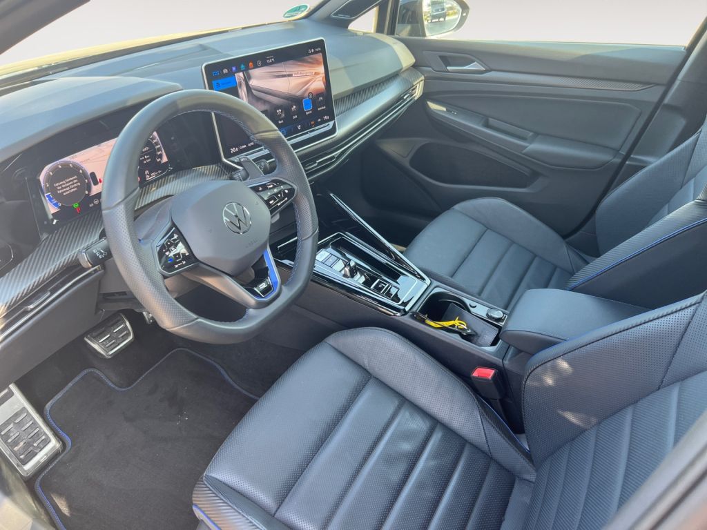Fahrzeugabbildung Volkswagen Golf 2.0 TSI OPF 4Motion DSG R Black Edition