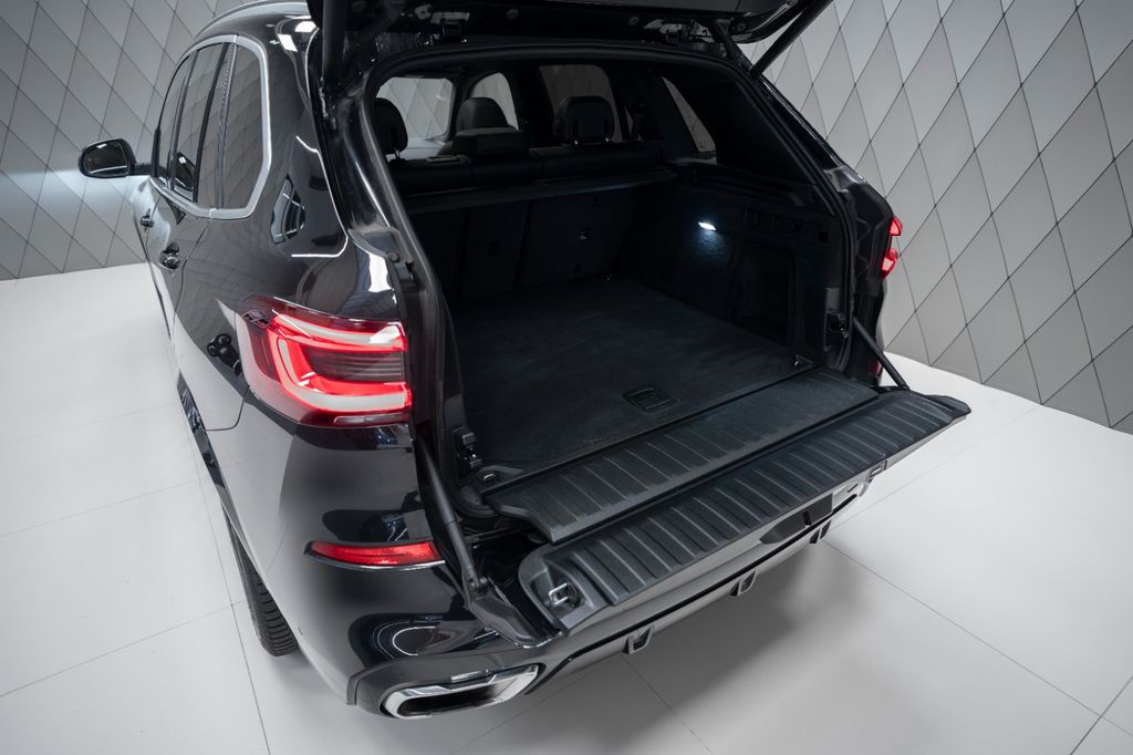 X5 xDrive40d BLACK/BLACK PANORAMIC M PACKAGE - Bild 29