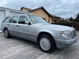 Mercedes-Benz E 200 T - W124 / S124 - Mercedes-Benz: Kombi, S124