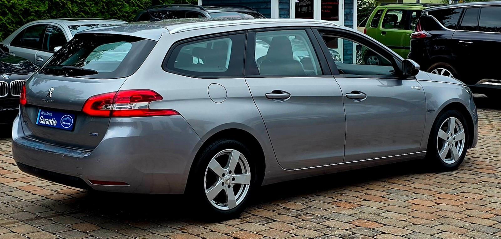 Peugeot 308 2015 — photo 7
