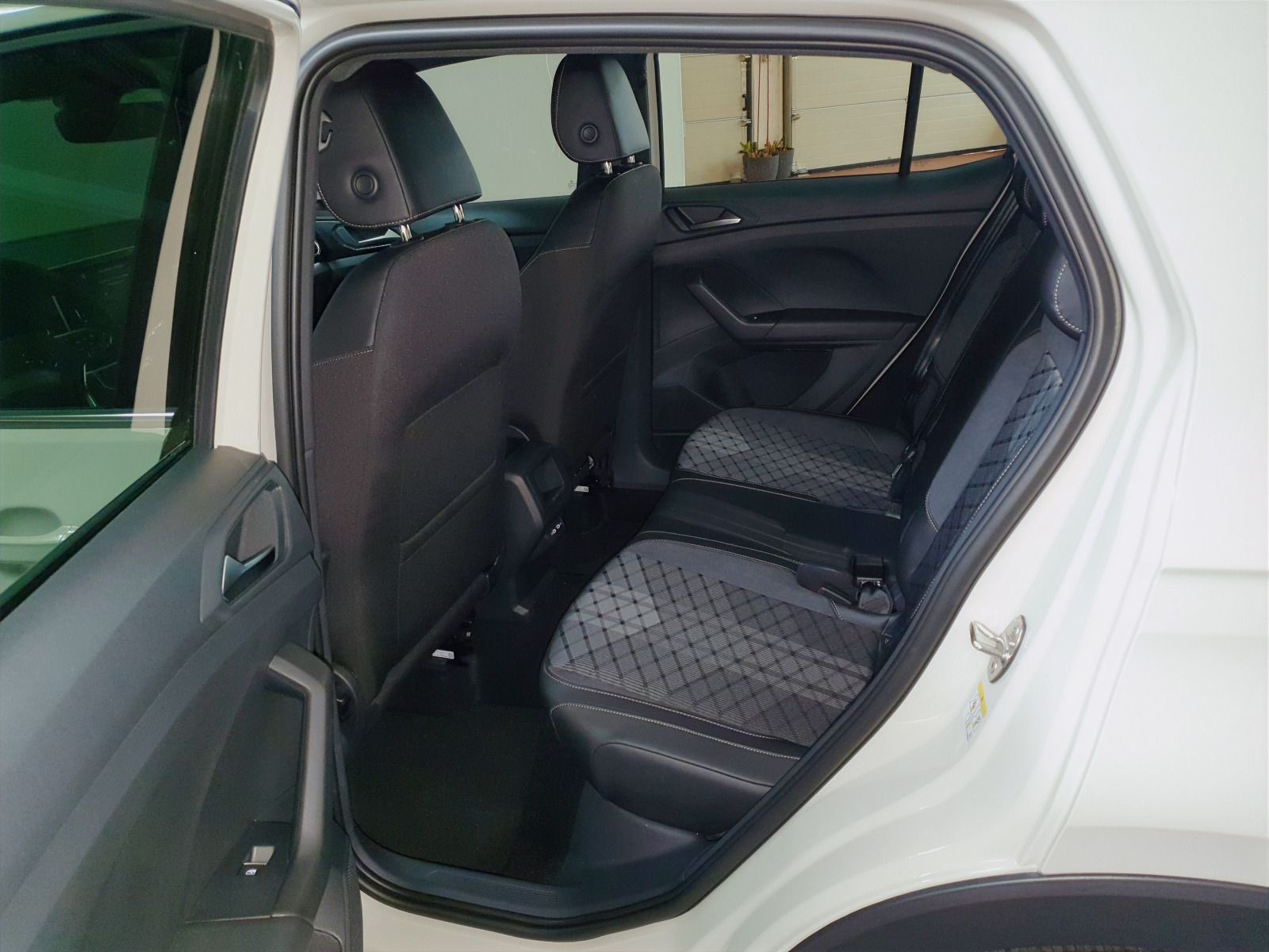 Volkswagen T-Cross - Bild 9