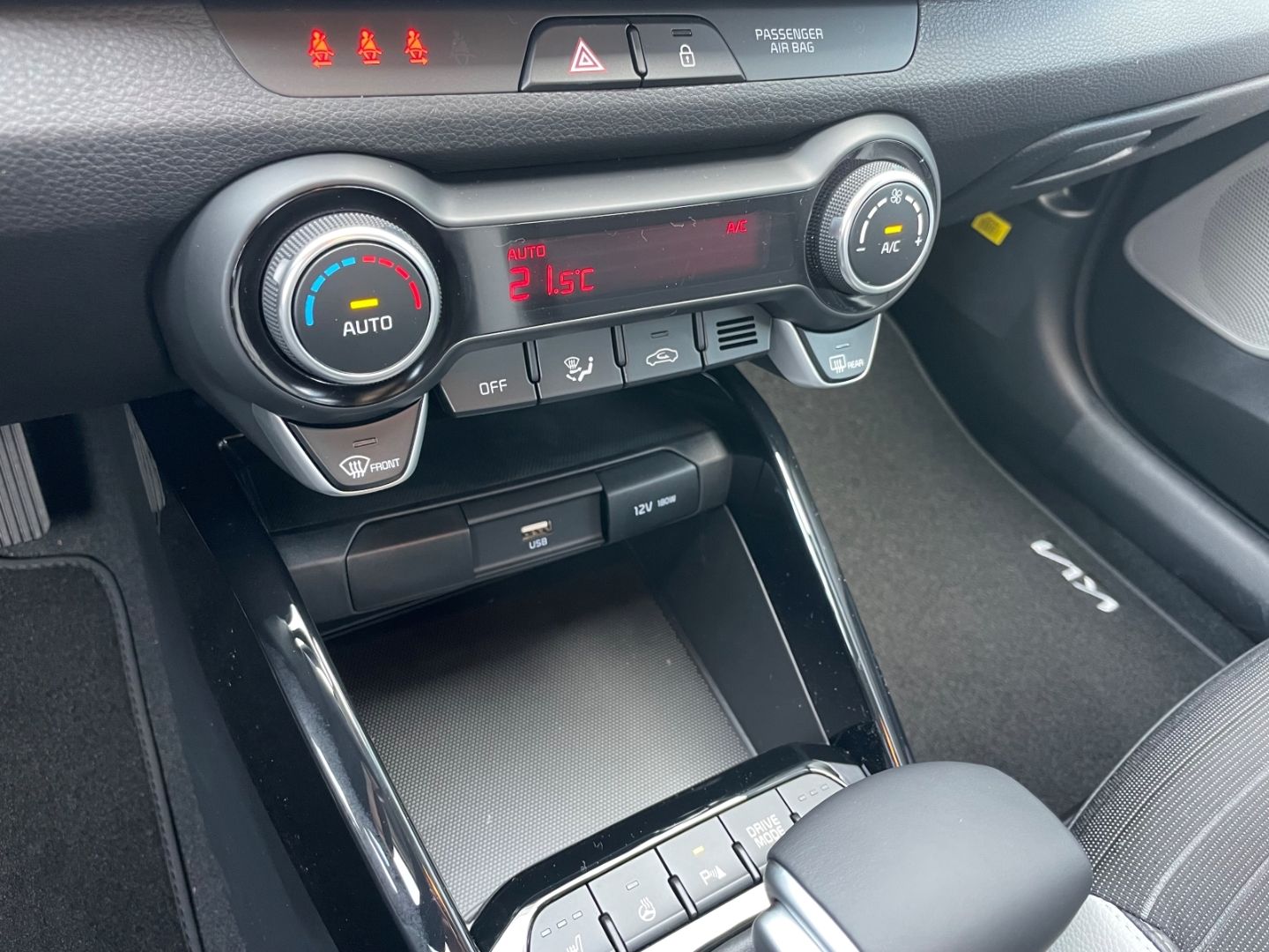 Fahrzeugabbildung Kia Stonic Spirit LED totWinkAss Kamera Tempomat