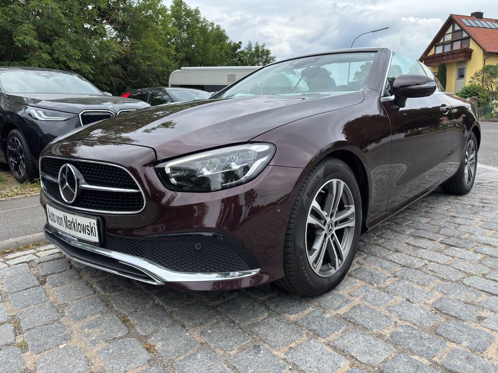 Image of Mercedes-Benz E 220