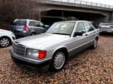 Mercedes-Benz 190E 1,8 Autom + Klima + Rentner + H-Kennzeichen - gebrauchte Mercedes-Benz 190 aus dem Jahr 1991