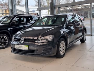 Fahrzeugabbildung Volkswagen Golf 1.2 TSI BMT Trendline *Winterräder*