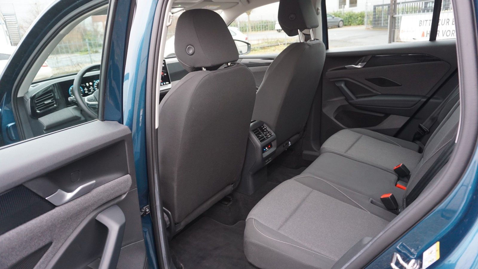 Fahrzeugabbildung Volkswagen Tiguan 2.0 TDI Kamera,Navi,LED, CarPlay, AHK el.