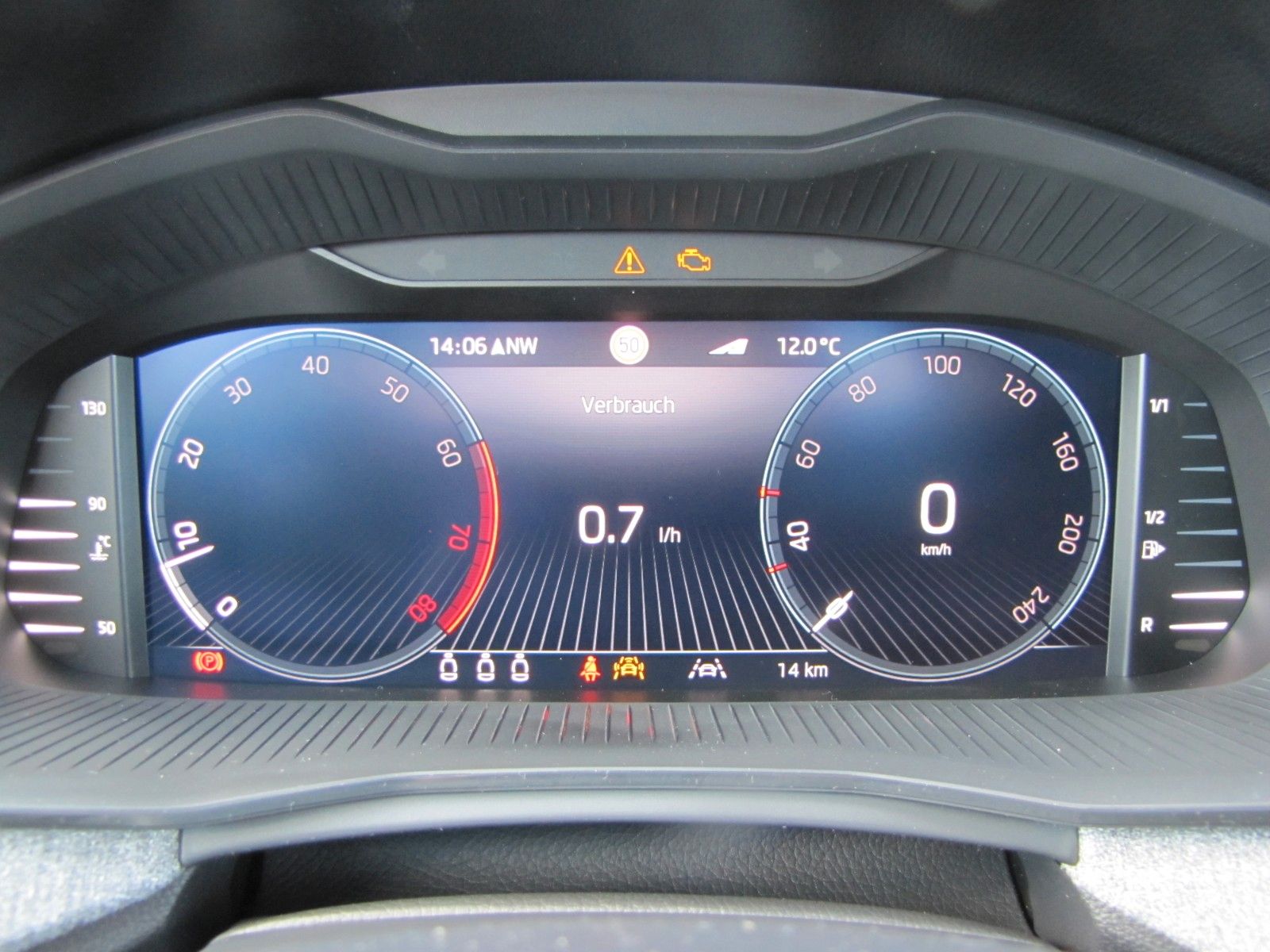 Fahrzeugabbildung SKODA Scala Tour 1.5l TSI 150PS