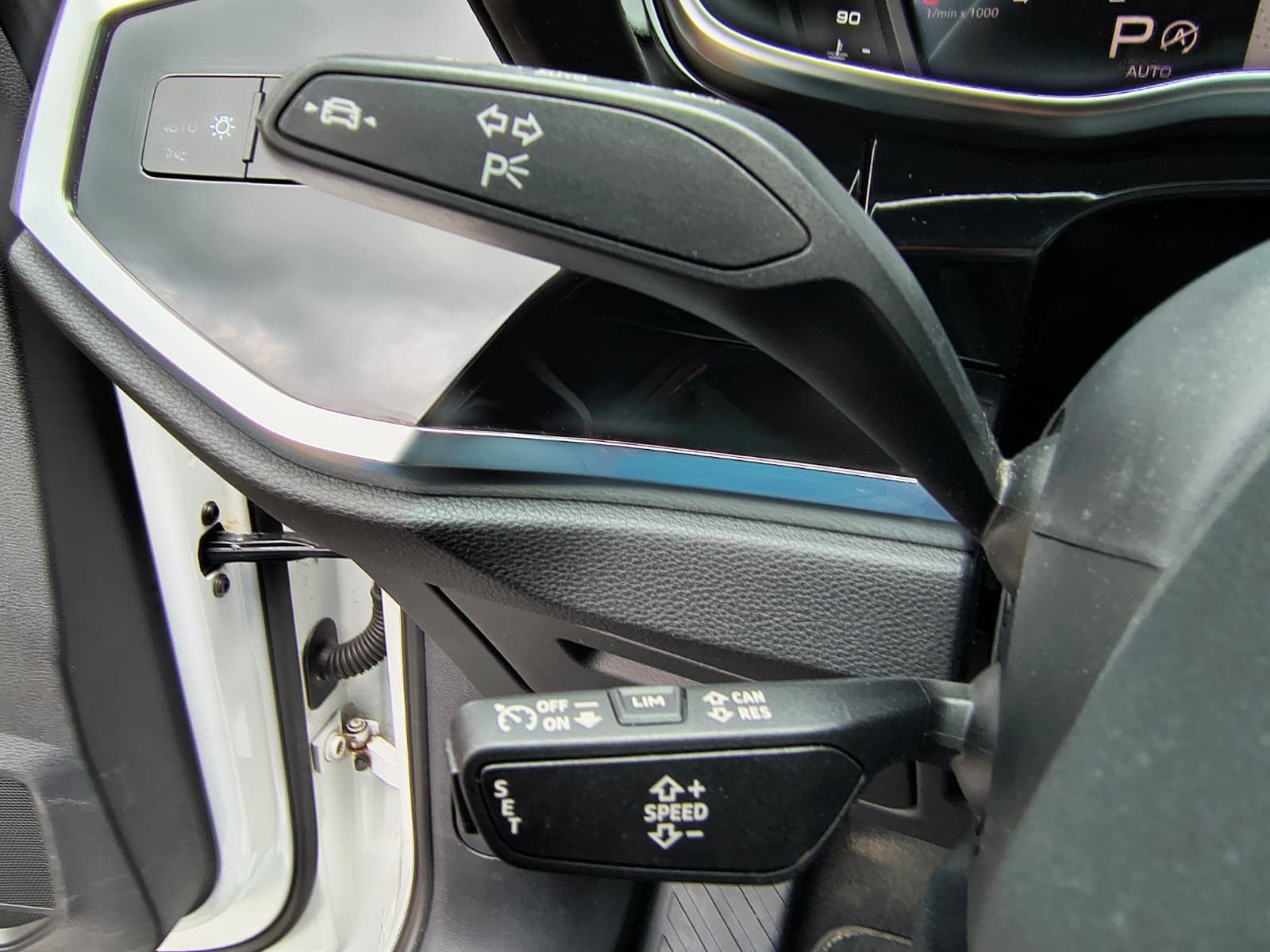 Fahrzeugabbildung Audi Q3 Sportback 35 TDI S-tronic LED+MMI+AHK+SHZ+DSP