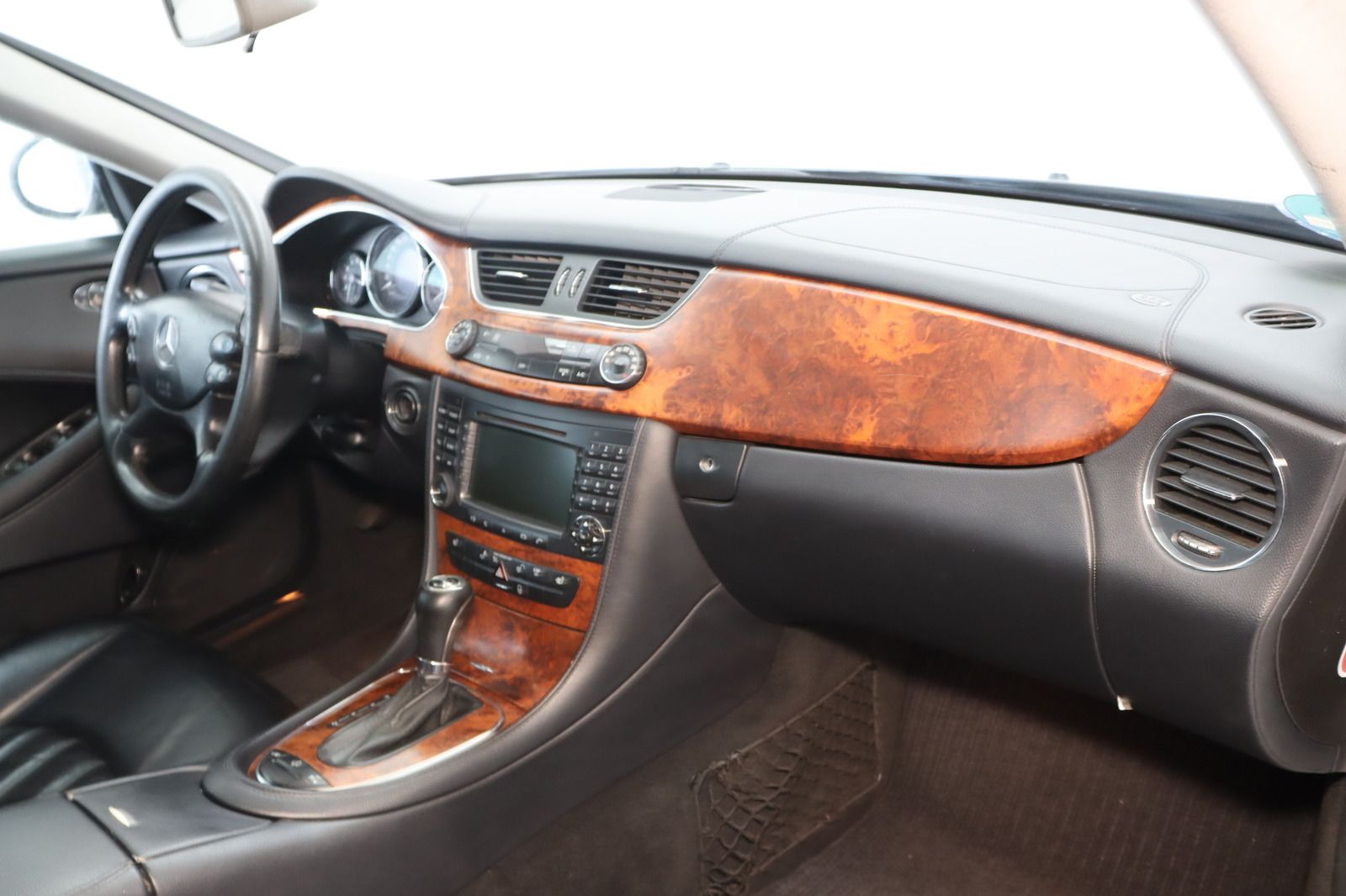 Fahrzeugabbildung Mercedes-Benz CLS 320 CDI Leder * Navi * Sitzheizung