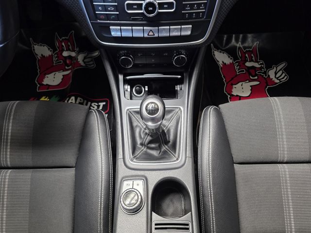 MERCEDES-BENZ A 180 — Foto 20