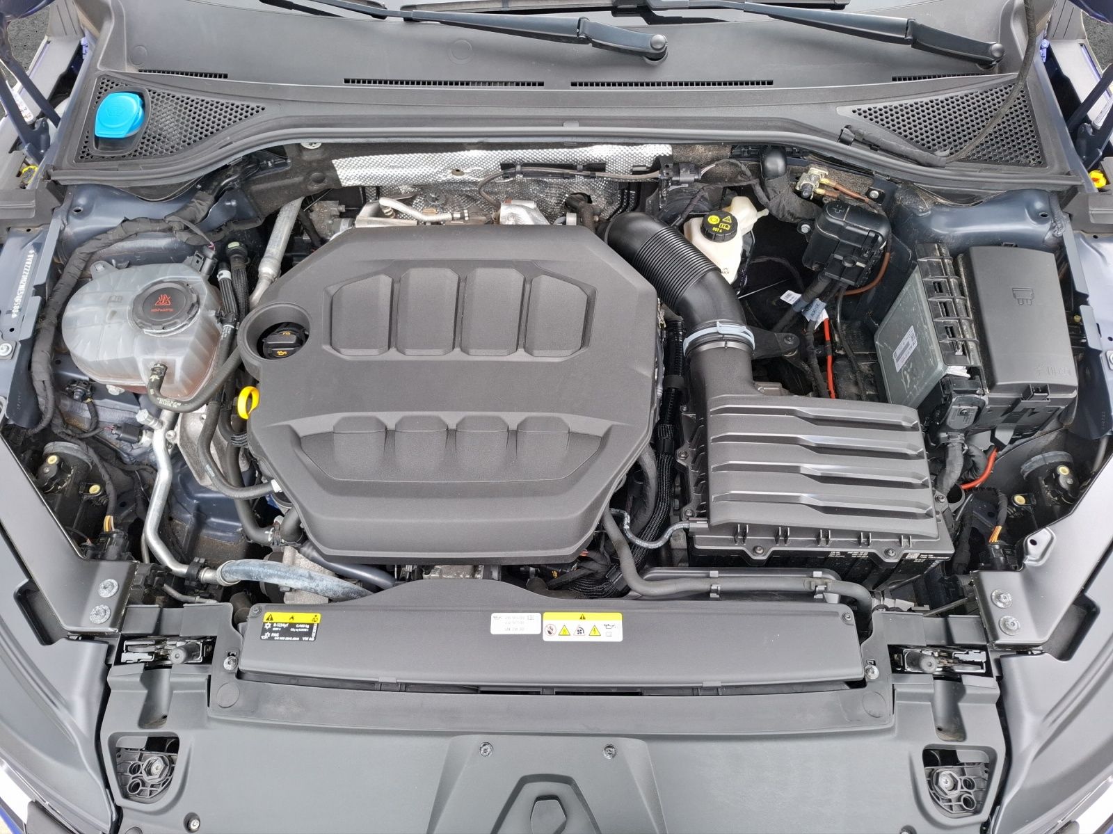Fahrzeugabbildung Volkswagen Arteon SB R DSG 4M Matrix AID ACC RFK Harman 20"