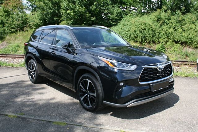 Toyota Highlander 2.5 Hybrid Luxury