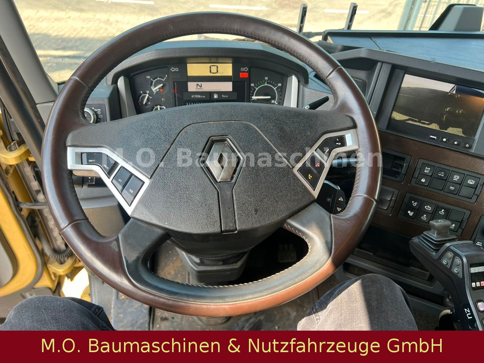 Fahrzeugabbildung Renault C 520/Hiab Multilift XR26Z65 - P- IC2B / 10x4//