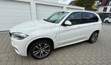 BMW X5 xDrive30d - M-Paket / Sport / 8- fach bereift - BMW X5 Gebrauchtwagen in Frankfurt