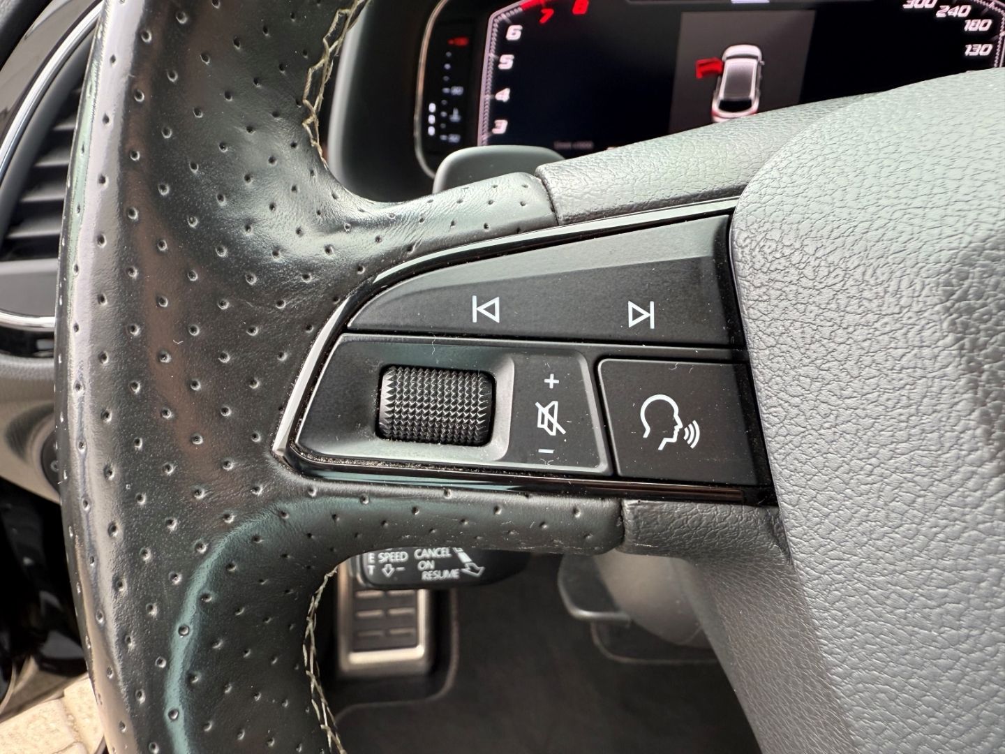 SEAT Leon 290 2.0 TSI EU6d-T Cupra C1 Carplay LED ALU - Image 16