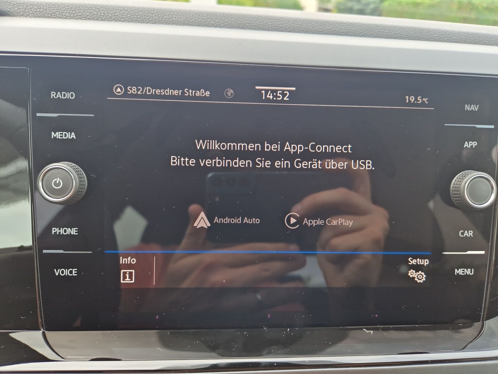 Fahrzeugabbildung Volkswagen Taigo R-line DSG Matrix Navi AID ACC RFK SH LM