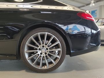 Mercedes C 300 - 12