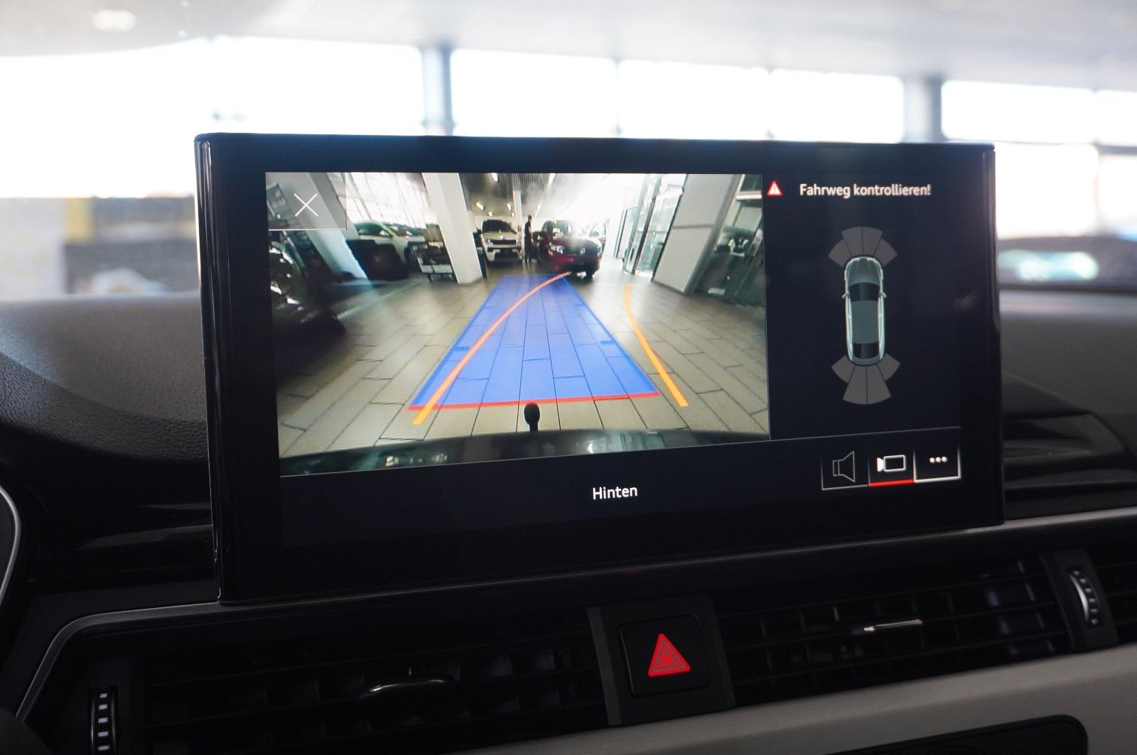 Fahrzeugabbildung Audi A5 Sportback 45 TFSI QUATTRO S-LINE NAVI/MATRIX