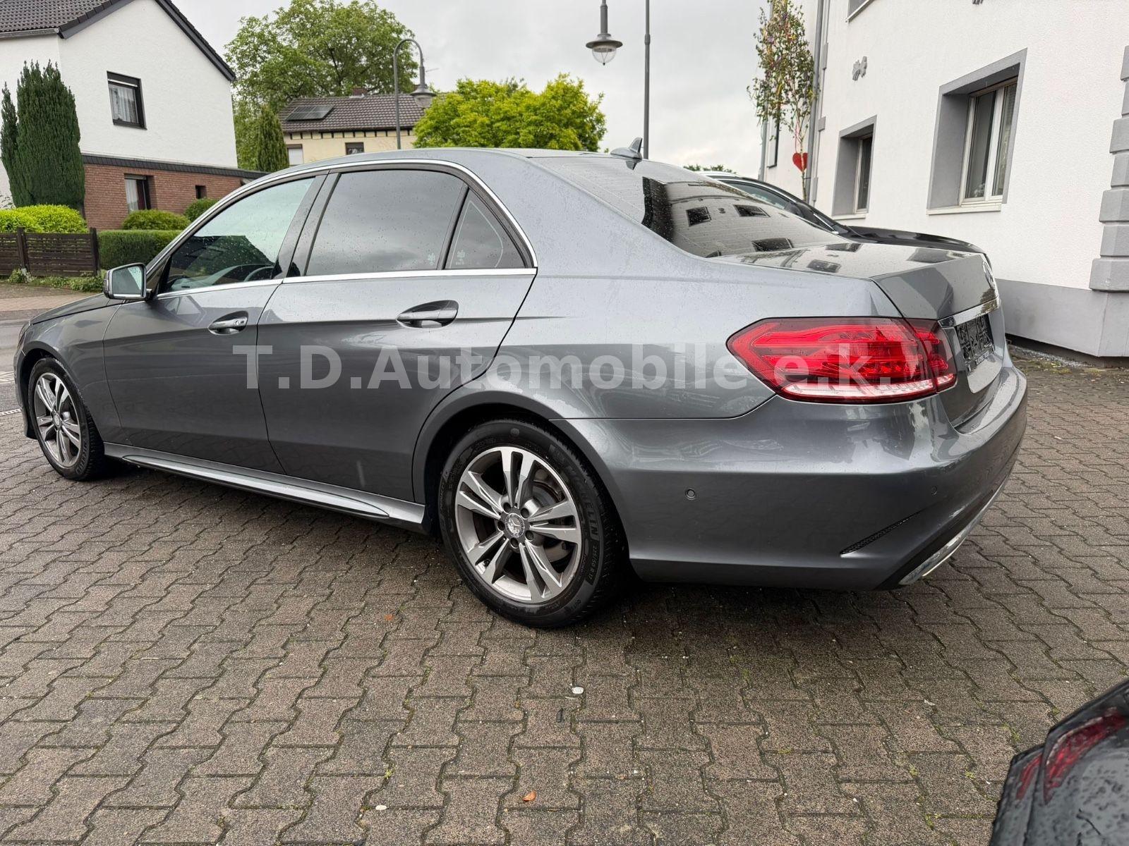 Mercedes-Benz E 220  Limousine  BlueEfficiency Edition /AMG/