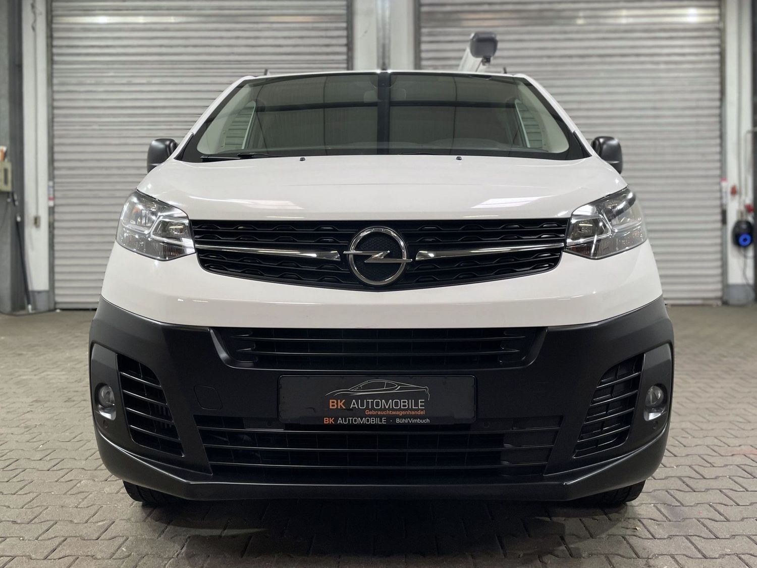 Fahrzeugabbildung Opel Vivaro Edition L(L3) Sortimo#Kamera#Klima#Totwin