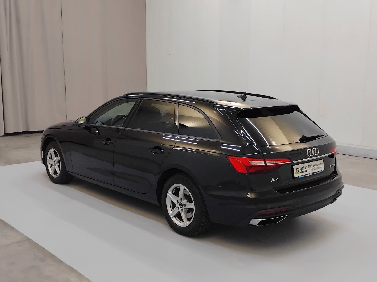 Audi A4 (05/2023, Diesel)