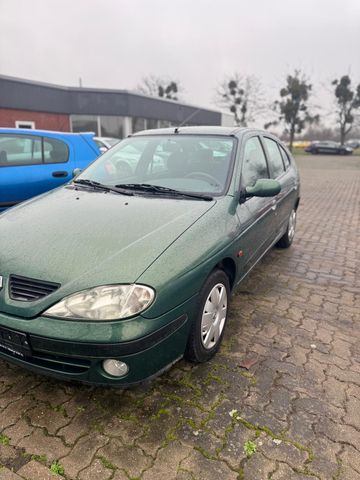 Renault Megane Authentique 1.4 16V