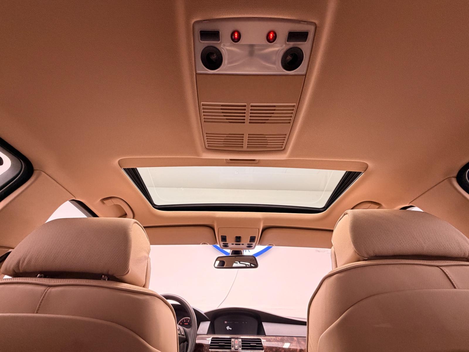 BMW 530i Limousine Exklusive/Automatik/Nur 88Tkm/Nav