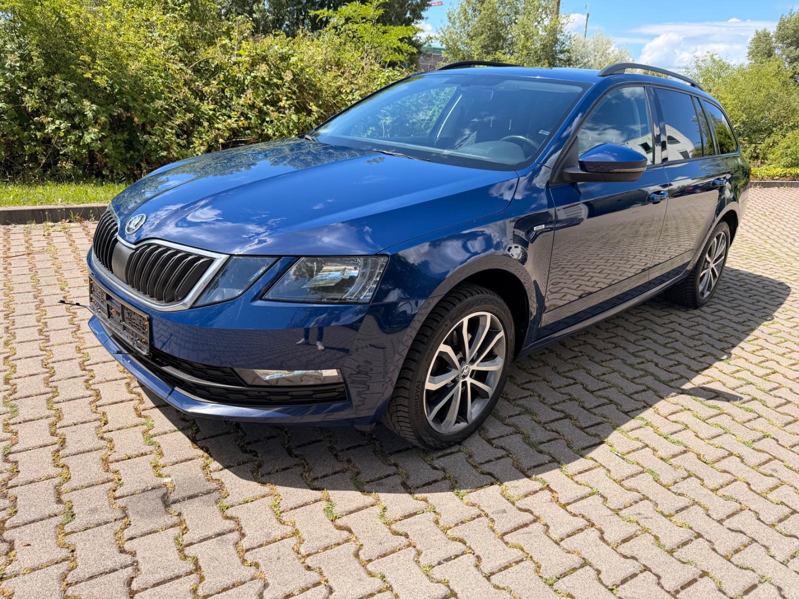 Skoda Octavia Combi Drive 4x4 PANORAMA NAVI PDC