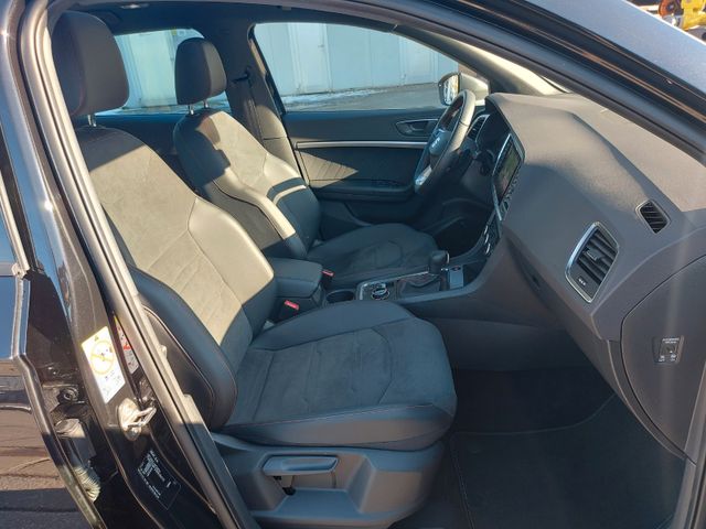 Ateca FR  2.0I TSI  4Drive *PANO/NAVI/AHK/RFK*