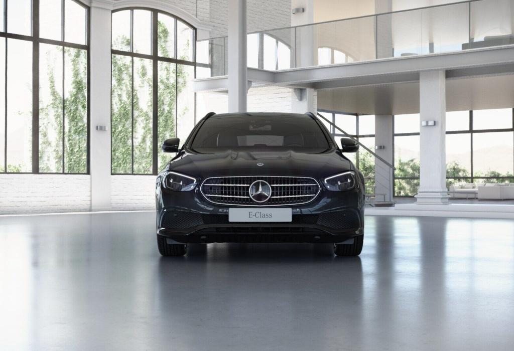 Mercedes-Benz E 300 de T 4M AVANTGARDE+DISTR.+KEYL.GO+SIDEB.HI