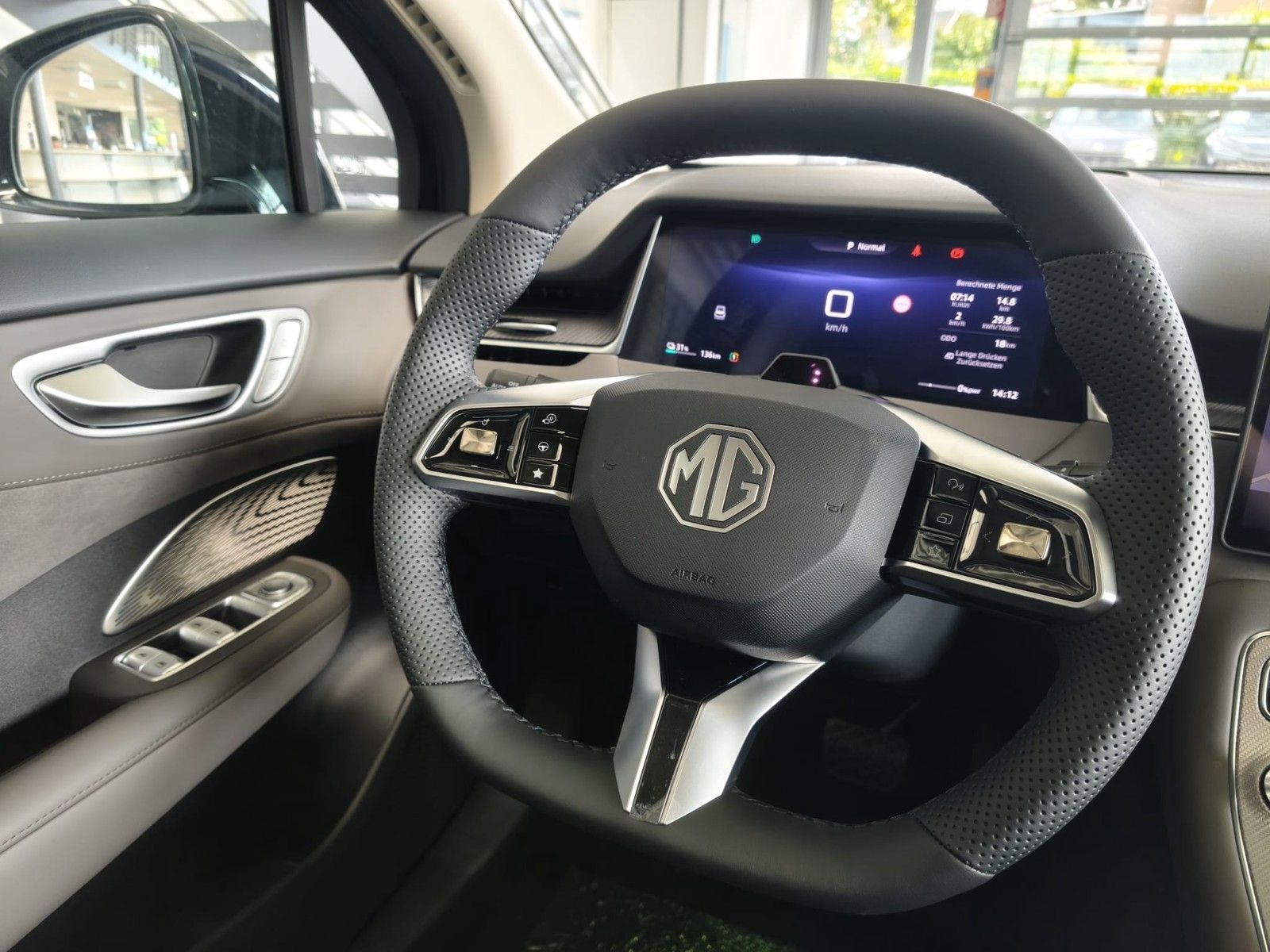 MG S6 EV