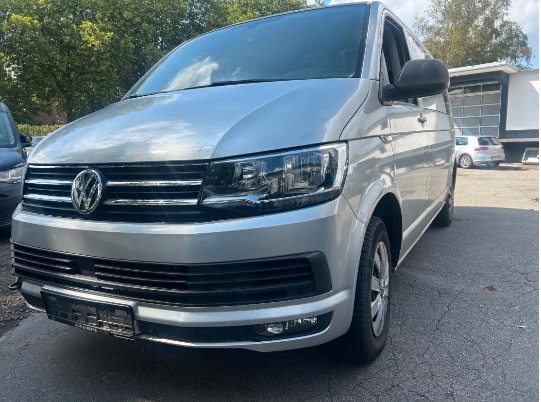 Volkswagen T6 Caravelle / Navi / Kamera/ Parktronic / Klima