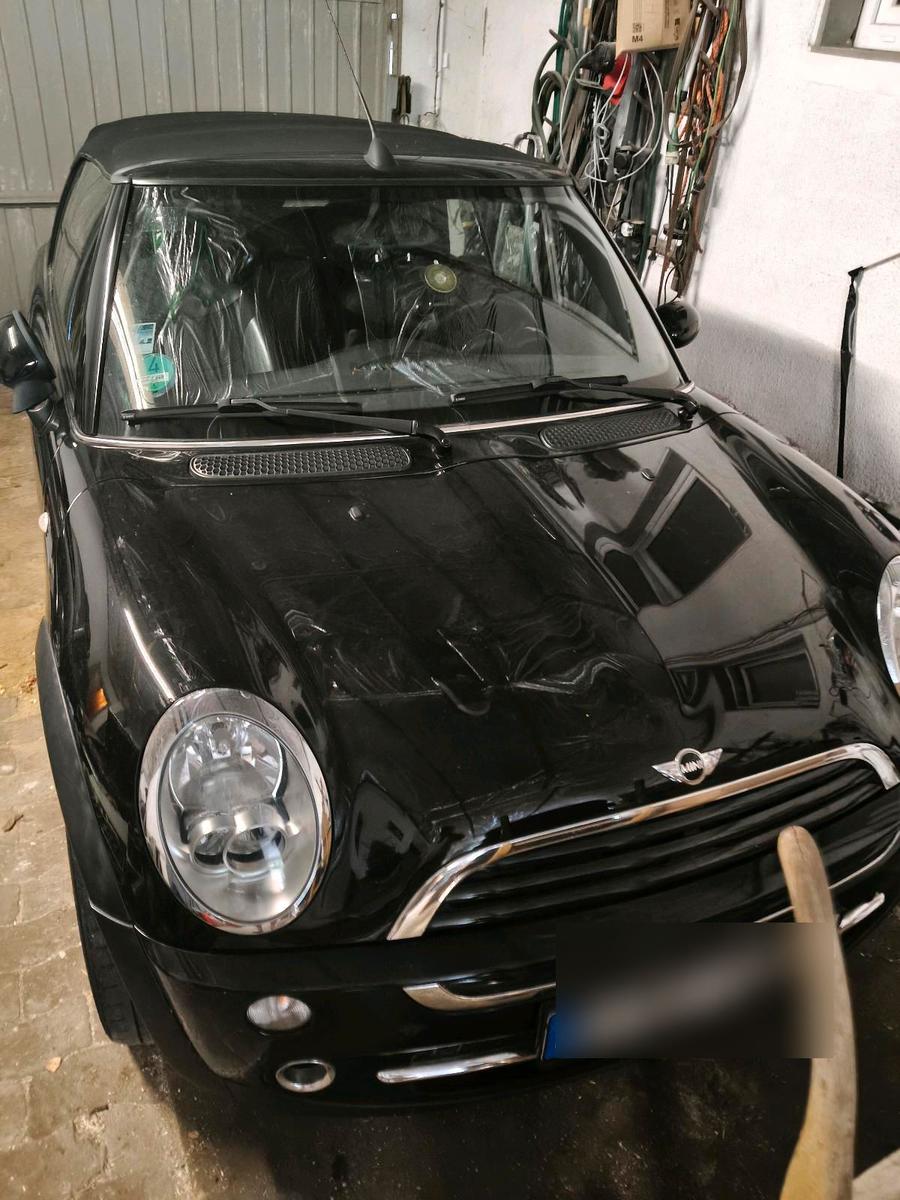 MINI Cooper Cabrio