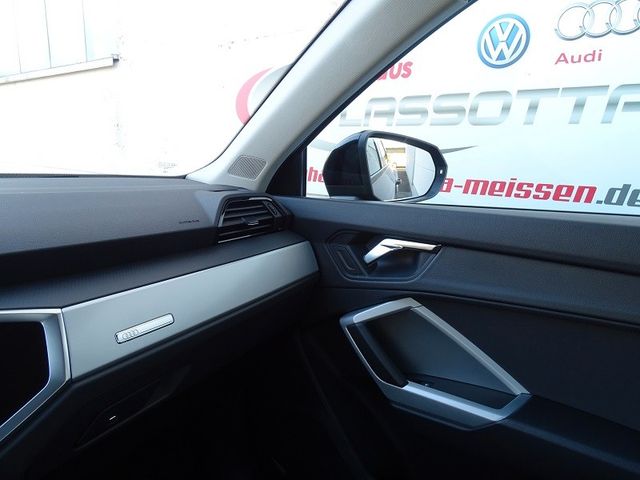 Q3 35 TFSI S-tronic