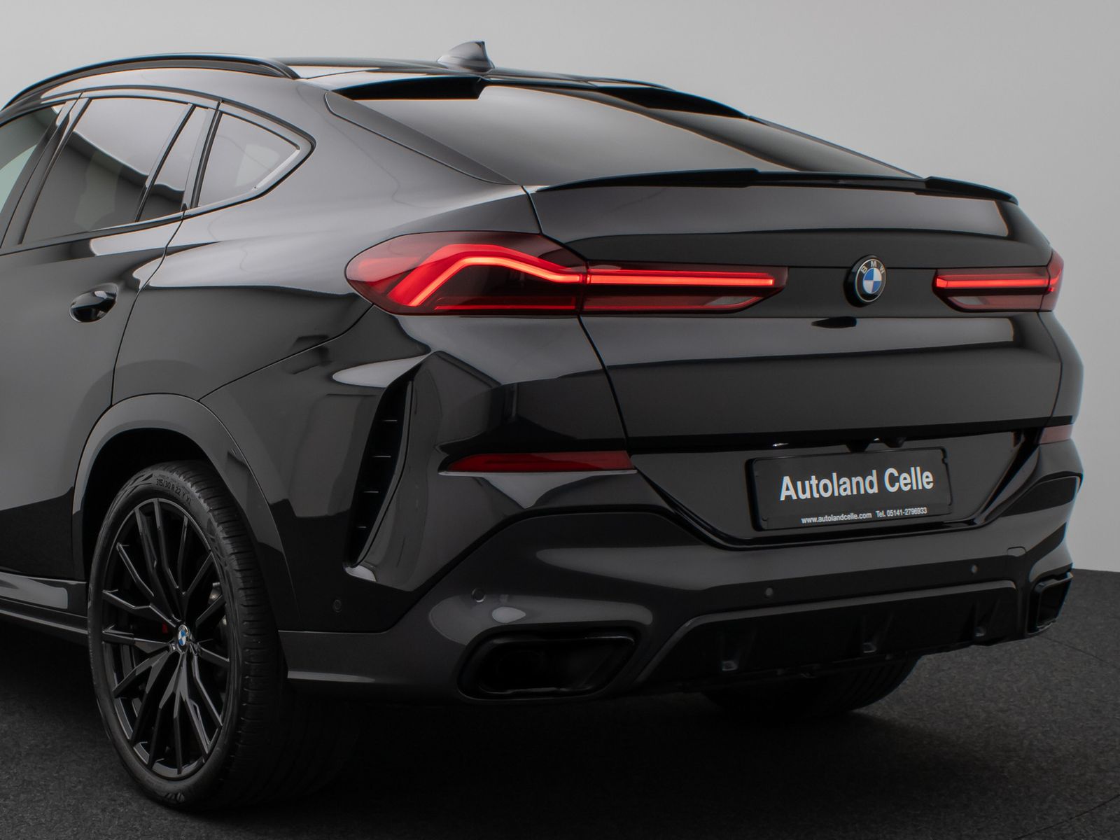 Fahrzeugabbildung BMW X6 xD40d M Sport Laser 360°HUD DAB H/K Komfort