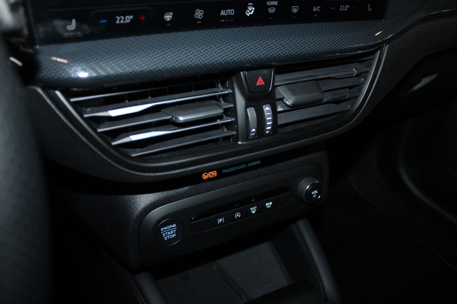 Fahrzeugabbildung Ford Focus ST-Line X Aut. LED ACC Leder Pano HUD Wint