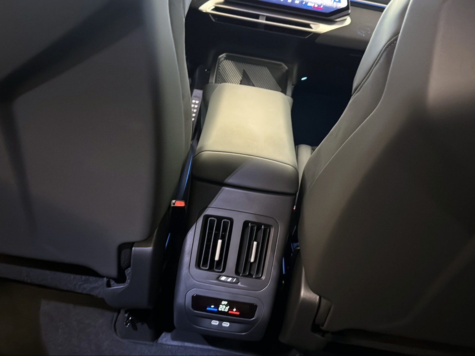 BMW iX3 - Bild 21
