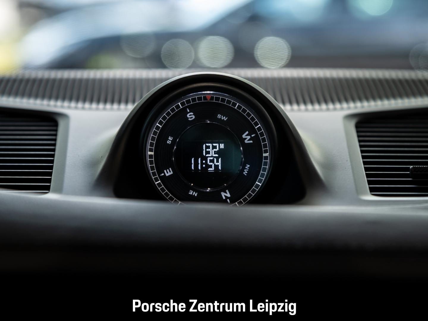 Porsche Cayenne Turbo E-Hybrid PCCB AHK Carbon BeifDispl