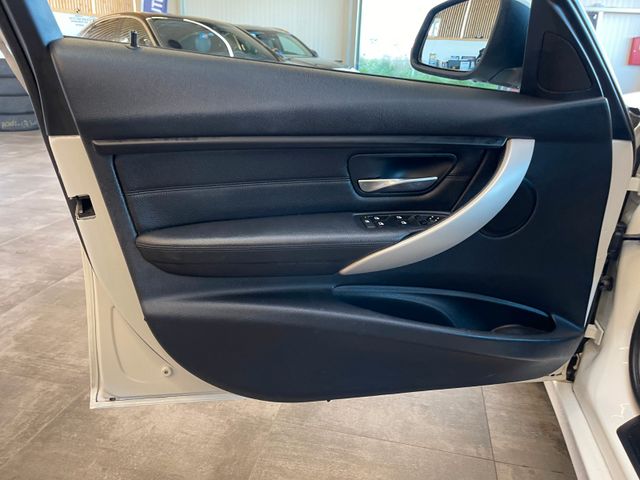 BMW 320 d Lim. *Schiebedach*Navi*Klima*Vollleder*DAB