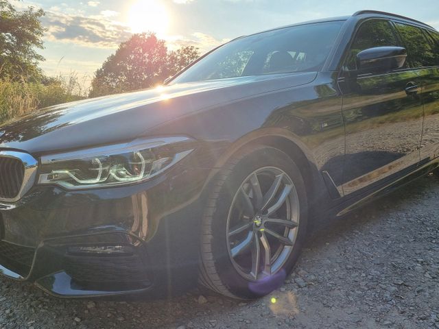 BMW 520i Touring Luxury-Line M-Sport & Busines...