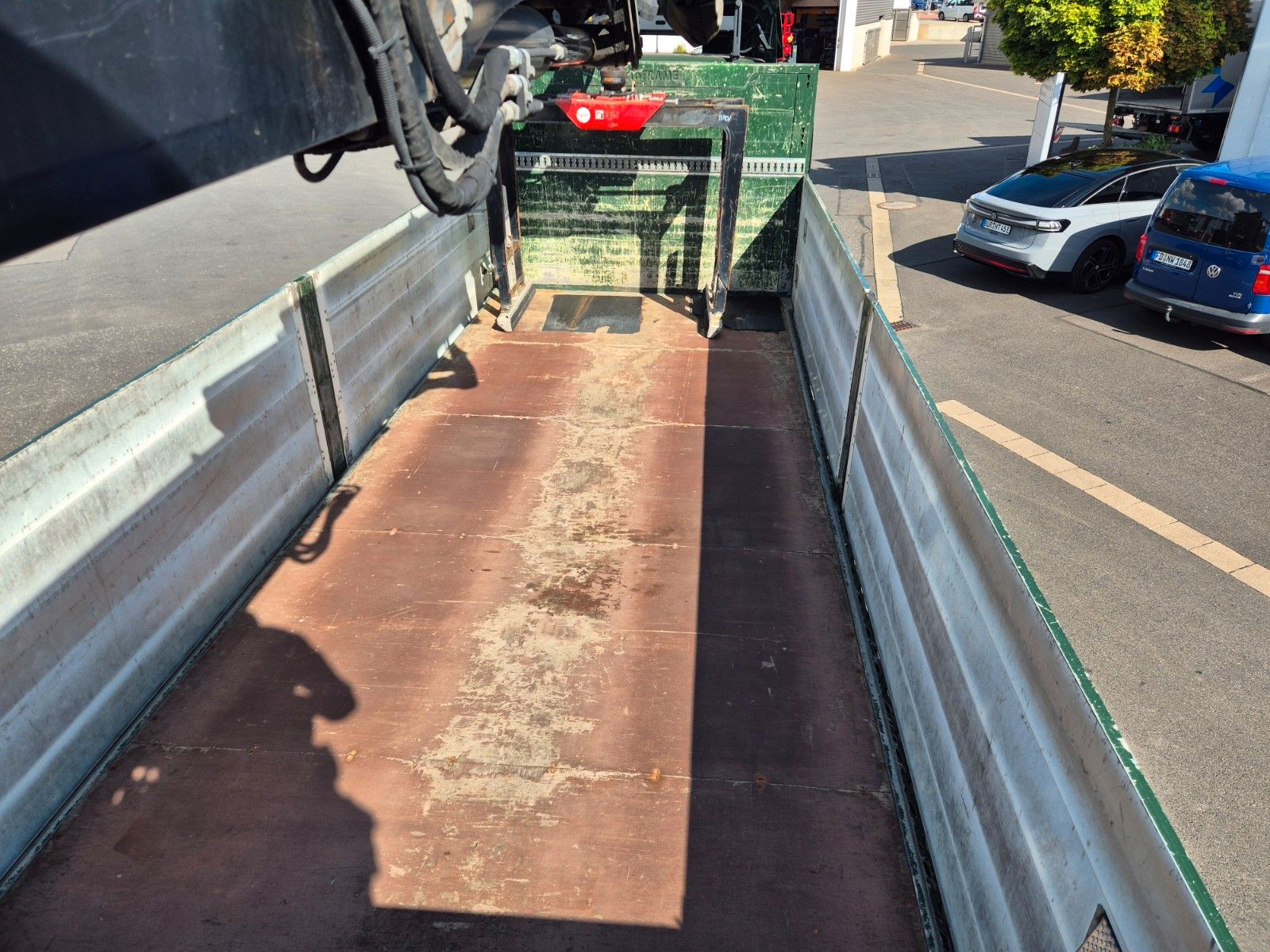 Fahrzeugabbildung MAN TGS 26.420 6x2-4 LL Hiab 177K PRO 2 Stück