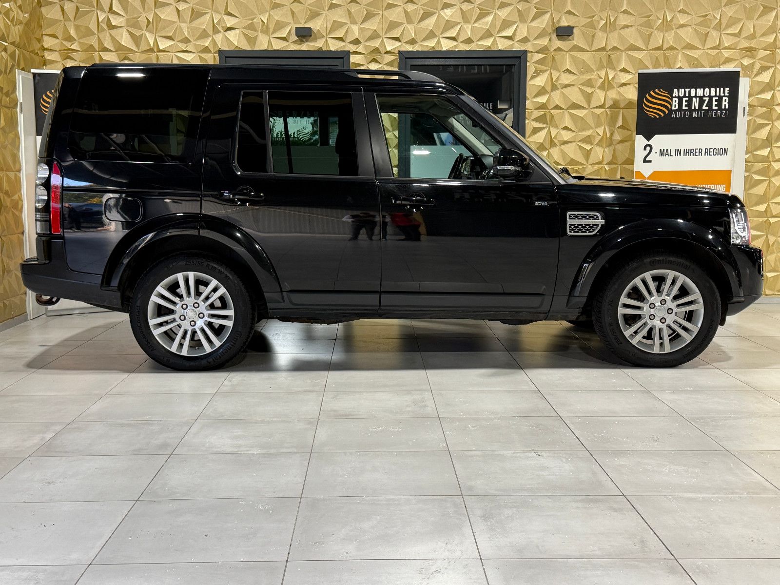 Fahrzeugabbildung Land Rover Discovery 4 SDV6 HSE/1-HAND/DEUTSCH/VOLL/PANO/LE