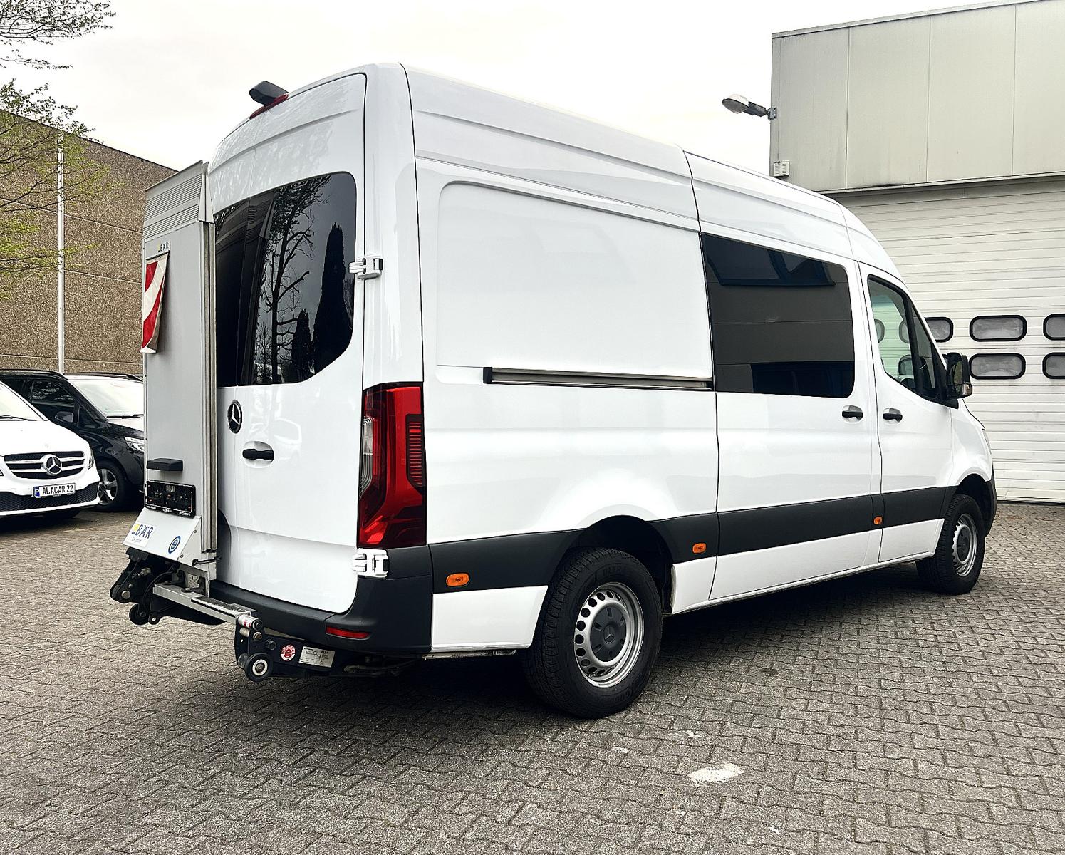 Mercedes-Benz Sprinter III Kasten 316 CDI RWD Hebebühne Rampe