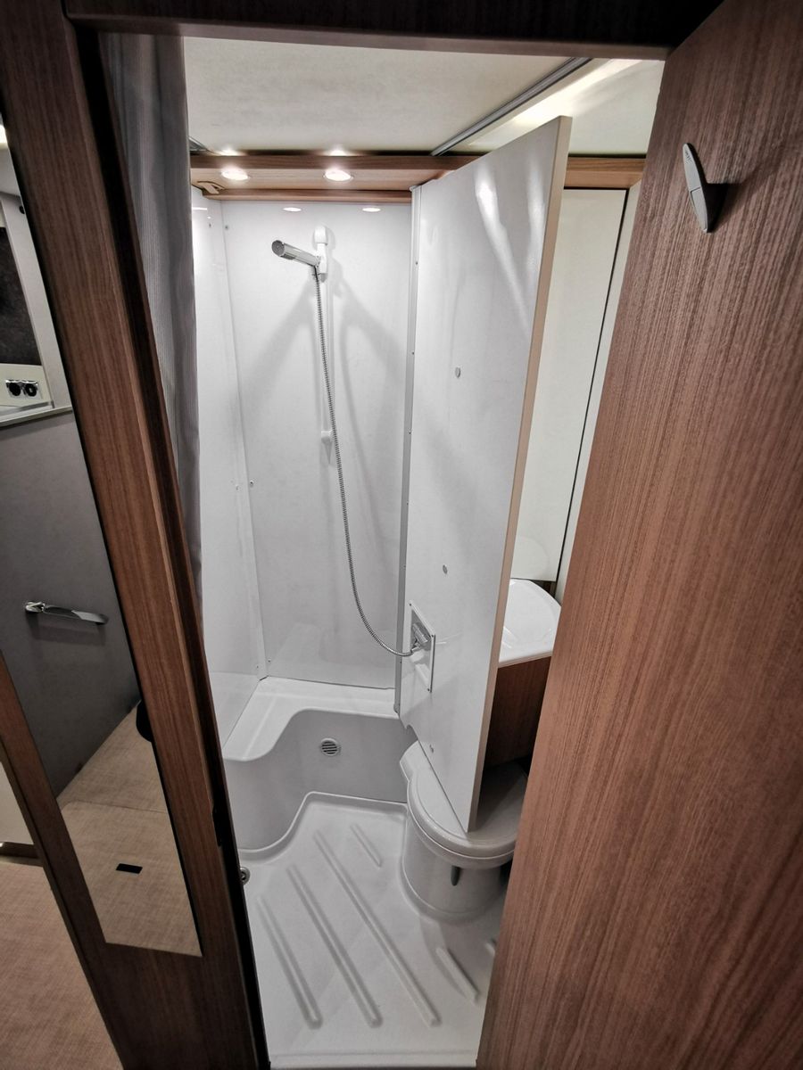 Fahrzeugabbildung Bürstner Lyseo Gallery TD 649 G SPAREN SIE € 38.579!