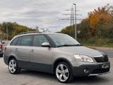 Skoda Fabia 1.2 TSI Combi Scout AHK/Sitzh./PDC/Tempom. - Skoda: Combi Scout
