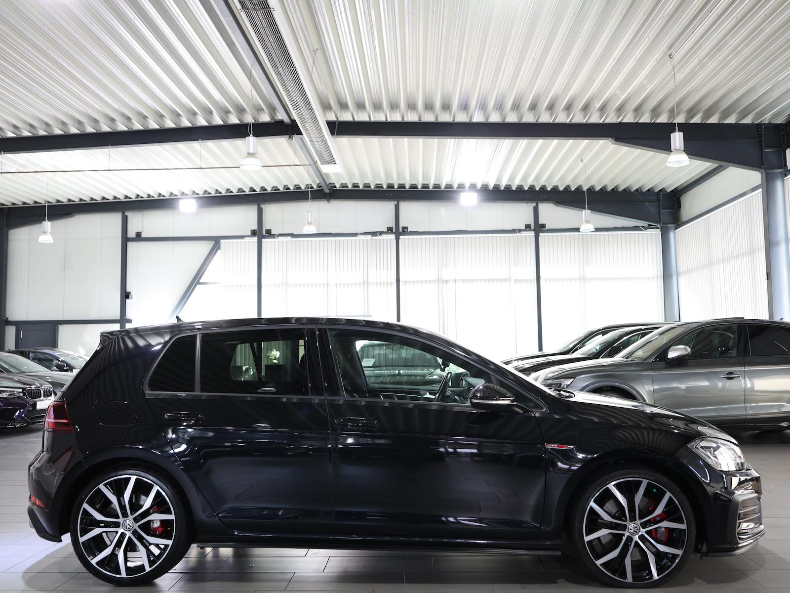 Volkswagen Golf GTI VII 2.0 TSI DSG PERFORMANCE / LED,LEDER
