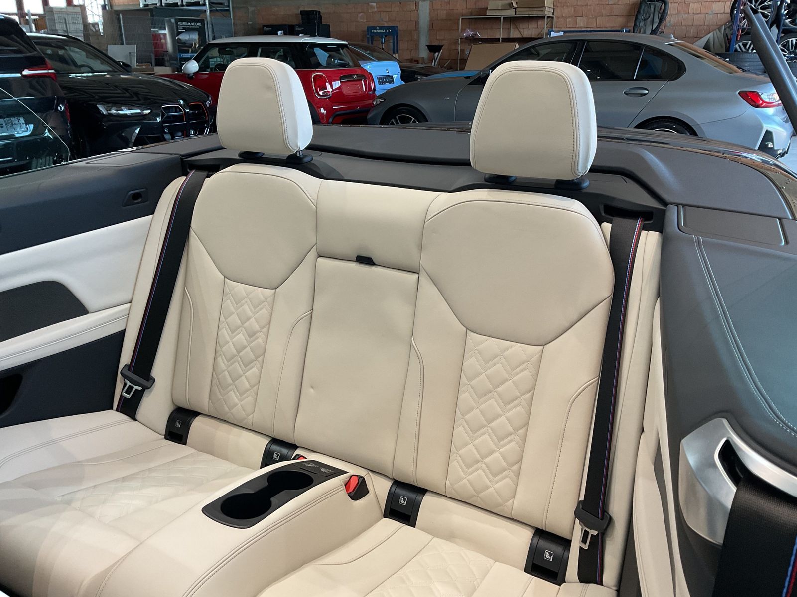 Fahrzeugabbildung BMW M440i xDrive |Nackenwärmer |Harman Kardon |M Spo