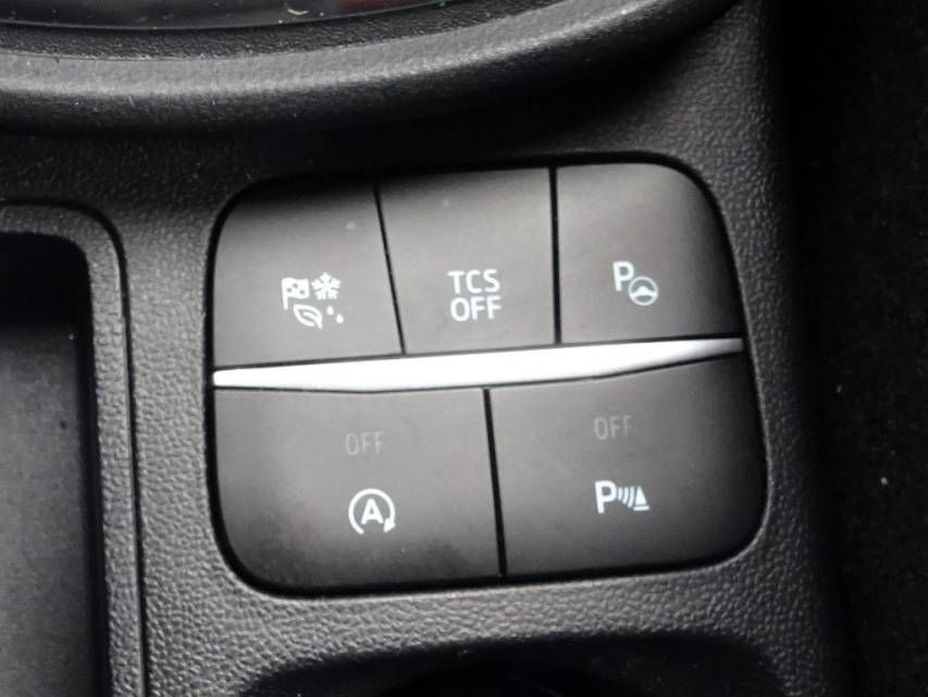 Fahrzeugabbildung Ford Puma 1.0 EcoBoost Mild Hybrid Titanium ALW